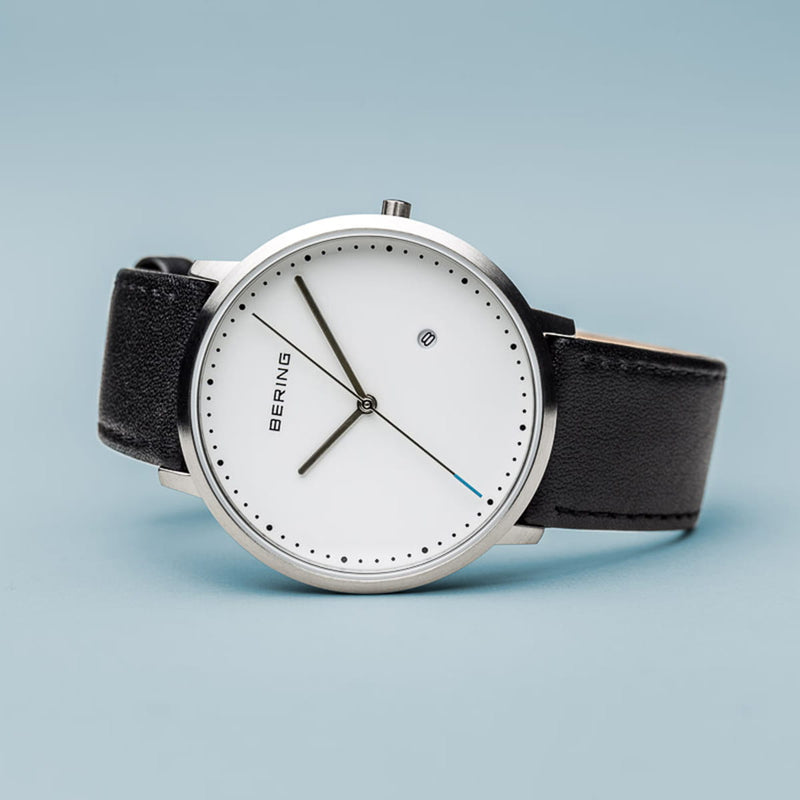 Bering Watch | Classic | brushed silver | 11139-404